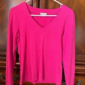 Kettlewell Supersoft V Neck Long-Sleeve Tee, Cerise Pink (su, wi). Size Small
